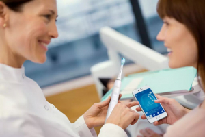 Philips HX9924/07 Sonicare DiamondClean Smart szónikus elektromos fogkefe fehér
