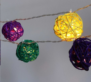 IRIS Gömb alakú fonott/rattan/4m/több színű/20db LED-es/3xAA elemes fénydekoráció  (101-02)