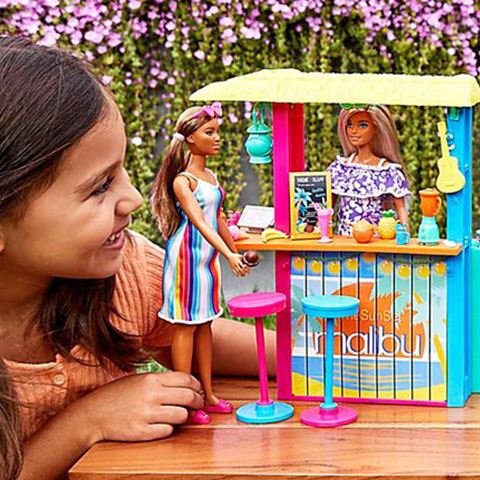 Mattel Barbie: Együtt a Földért Strandbisztró játékszett  (GYG23)