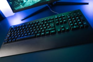 Logitech G213 Prodigy RGB Gaming Magyar billentyűzet fekete (920-010739) 