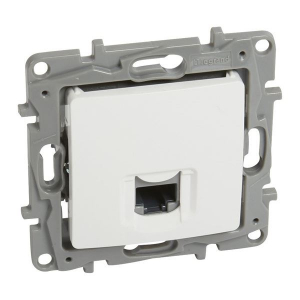 Legrand Niloé fehér RJ45 Cat 6 UTP csatlakozóaljzat (764573)