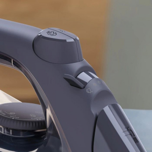 Electrolux E6SI1-4MN Refine 600 gőzölős vasaló