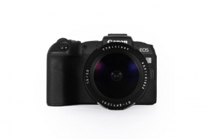TTArtisan 7.5mm F2 halszem objektív Canon R APS-C MILC vázakhoz (TTAA31B-R)