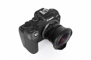 TTArtisan 7.5mm F2 halszem objektív Canon R APS-C MILC vázakhoz (TTAA31B-R)