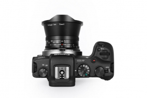 TTArtisan 7.5mm F2 halszem objektív Canon R APS-C MILC vázakhoz (TTAA31B-R)