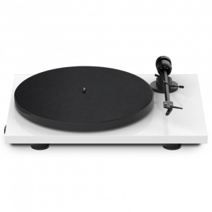 Pro-Ject E1 BT lemezjátszó lakk fehér (PJ1347)