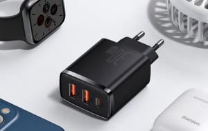 Baseus kompakt gyorstöltő 2xUSB-A / USB-C PD 30W fekete (CCXJ-E01)