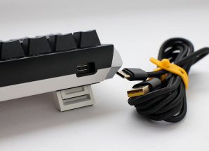 Ducky One 3 Mini Cherry MX Black billentyűzet fekete (DKON2161ST-AHUALCLAWSC1)