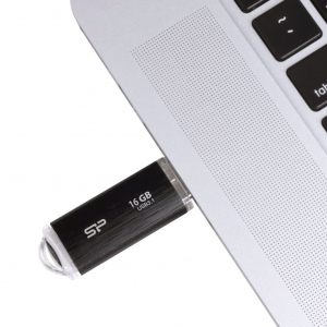 Pen Drive 16GB Silicon Power Blaze B02 USB 3.1 (SP016GBUF3B02V1K)