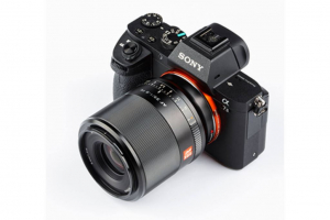 VIltrox AF 35mm F1.8 Sony FE bajonettes objektív (VTAF3518FE)
