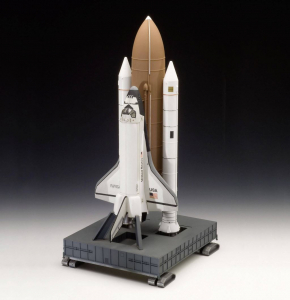 Revell Space Shuttle Discovery & Booster Teremjármű építőkészlet 1:144 (04736)