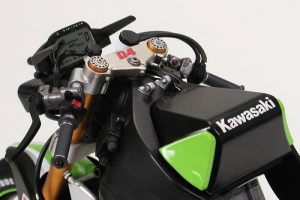 Tamiya Kawasaki Ninja ZX-RR #55 2006 Motorker&eacute;kp&aacute;r &eacute;p&iacute;tők&eacute;szlet 1:12 (300014109)