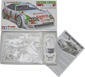 Tamiya Castrol Toyota Tom´s Supra GT Autómodell építőkészlet 1:24 (300024163)