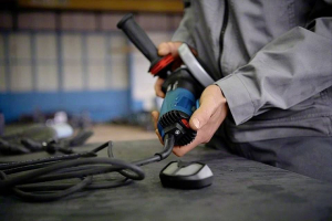Bosch Professional GWS 17-125 S sarokcsiszoló (0.601.7D0.300)