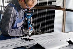 Bosch GGS 18V-20 solo akkus egyens csiszol&oacute; (0.601.9B5.400) akkumul&aacute;tor n&eacute;lk&uuml;l