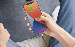 UGREEN US304 USB-C - Lightning k&aacute;bel, PD, 3A 2m, fekete (60761)