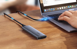 UGREEN M.2 SSD h&aacute;z sz&uuml;rke (10902)