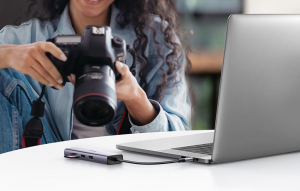 UGREEN USB-C notebook dokkoló szürke (90568)