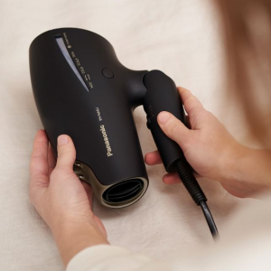 Panasonic EH-NA9J-K825 Double Mineral hajsz&aacute;r&iacute;t&oacute; fekete-pezsgősz&iacute;nű arany