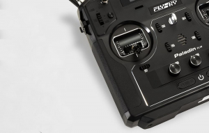 FlySky Paladin PL18 adó + FTR10/FTR16S vevőkészülékkészlet (PL18+FTR10+FTR16S)