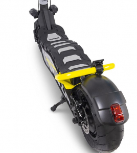 Ducati Cross-E Sport elektromos roller manuális irányjelzővel fekete-sárga (SC-MO-220003)