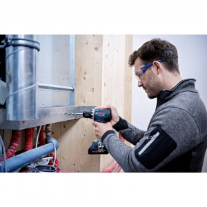 Bosch Professional GSR 18V-90 C akkus fúrócsavarozó 2db 4.0Ah akkuval (06019K6003)