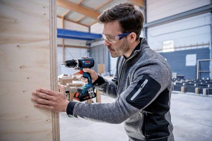 Bosch Professional GSB 18V-90 C akkus ütvefúró-csavarozógép 2db 4.0Ah akkuval (06019K6104)
