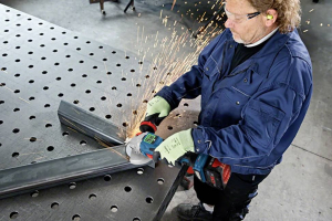 Bosch Professional GWS 18V-15 SC akkus sarokcsiszoló akkumulátor nélkül (06019H6100)