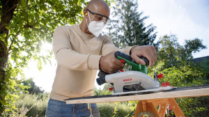 Bosch UniversalCirc 18 akkus k&ouml;rfűr&eacute;sz, akkumul&aacute;tor &eacute;s t&ouml;ltő n&eacute;lk&uuml;l (06033B1400)