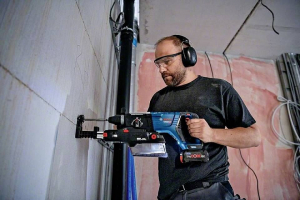 Bosch Professional GDE 28 D f&uacute;r&aacute;spor felfog&oacute; (1600A021BH)