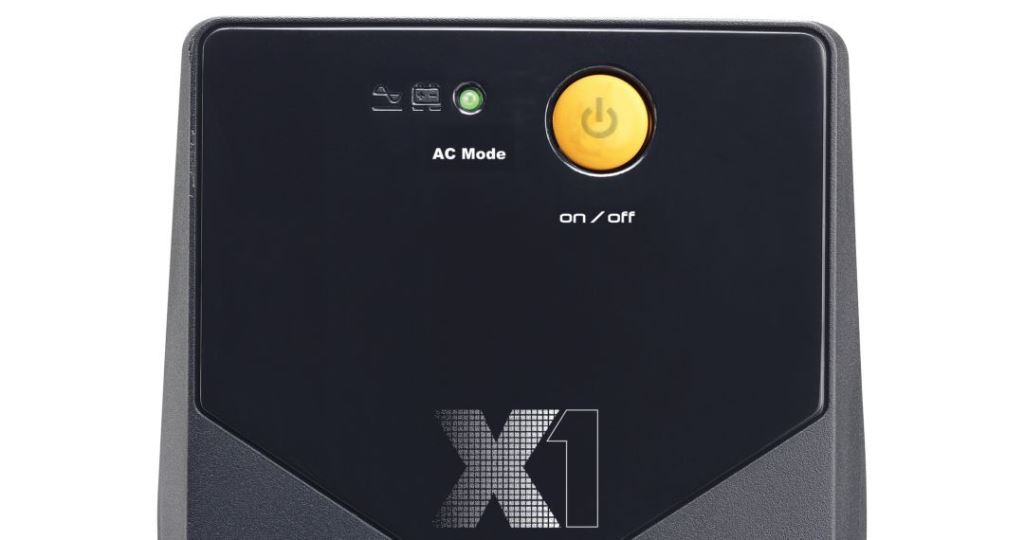 Infosec X1 EX 1600VA USB szünetmentes tápegység