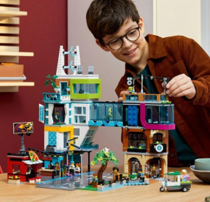 Lego City: Belváros (60380)