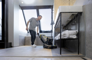 Karcher BR 30/4 C Bp akkumulátoros súroló-szívógép, akku nélkül (1.783-234.0)