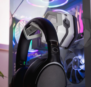 Cooler Master MasterAccessory GEM sz&aacute;m&iacute;t&oacute;g&eacute;ph&aacute;z oldal&aacute;ra helyezhető kieg&eacute;sz&iacute;tő tart&oacute; fekete-sz&uuml;rke (MCA-U000R-KPHK00)