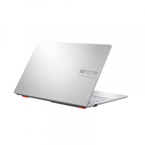 ASUS Vivobook Go 15 E1504FA-NJ702 Laptop ezüst