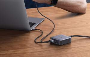 UGREEN CD327 Nexode 2xUSB-C 2xUSB-A hálózati töltő 65W fekete (90747B)