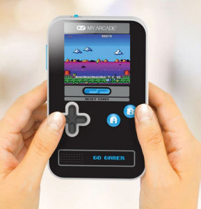 My Arcade DGUN-3913 Go Gamer Classic hordozhat&oacute; j&aacute;t&eacute;kkonzol fekete - k&eacute;k (300 j&aacute;t&eacute;k)