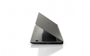 Fujitsu Celsius H7613 Laptop Win 11 Pro fekete-szürke (LKN:H7613W0002HU)