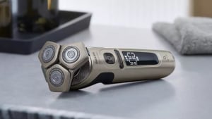 Philips SP9883/36 Shaver Series 9000 Prestige nedves és száraz elektromos borotva SkinIQ-val