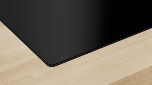 Bosch PVS611B16E be&eacute;p&iacute;thető &ouml;n&aacute;ll&oacute; indukci&oacute;s &uuml;vegker&aacute;mia főzőlap be&eacute;p&iacute;tett p&aacute;raelsz&iacute;v&oacute;val