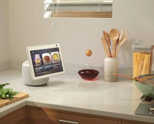 Amazon Echo Show 10 Gen3 okos otthon vezérlő fehér (B084PW139N)
