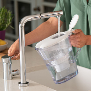 Aqua Optima Liscia víztisztító kancsó + 1db filter (PJ0601)