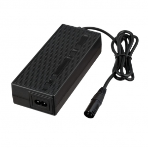 Akyga elektromos kerékpár töltő 42V / 2A 84W Cannon XLR (AK-EV-03)