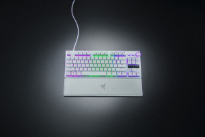 Razer Huntsman V3 Pro Tenkeyless US billentyűzet fehér (RZ03-04981700-R3M1)