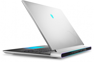DELL Alienware x16 R2 Core U7 155H 16GB1TB RTX4070 Win 11 Pro világosszürke (AWX16_352792) Angol nyelvű billentyűzettel!