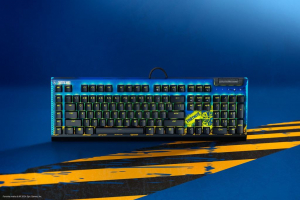 Razer BlackWidow V4 X Yellow Switch US Fortnite Edition billentyűzet (RZ03-04703600-R3M1)