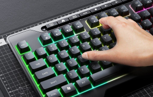 ONIKUMA G32 RGB Gaming angol billentyűzet (6972470562446)
