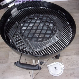 Weber Master-Touch GBS Premium SE E-5775 faszenes grill fekete (17401004)