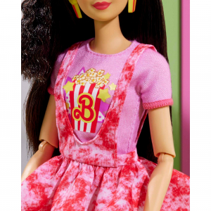 Mattel Barbie Rewind 80-as évek Retro sorozat - Movie Night Doll (HJX18)