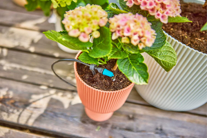 GARDENA Micro-Drip-System &aacute;ll&iacute;that&oacute; v&eacute;gű csepegtetőfej 0-15 l/h (fekete/t&uuml;rkiz, 10 db, 2023-as modell) (13305-20)